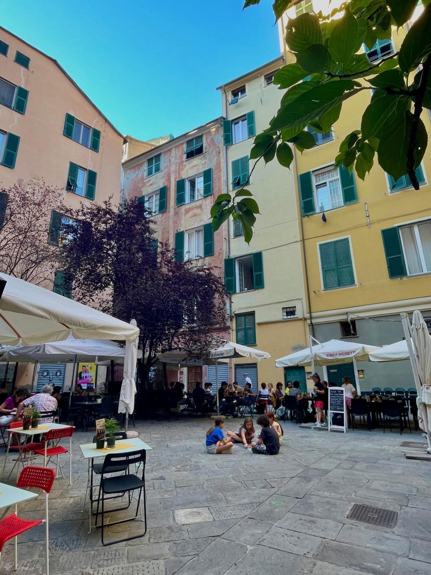 Happy Family Apartments Incantesimo Γένοβα Εξωτερικό φωτογραφία
