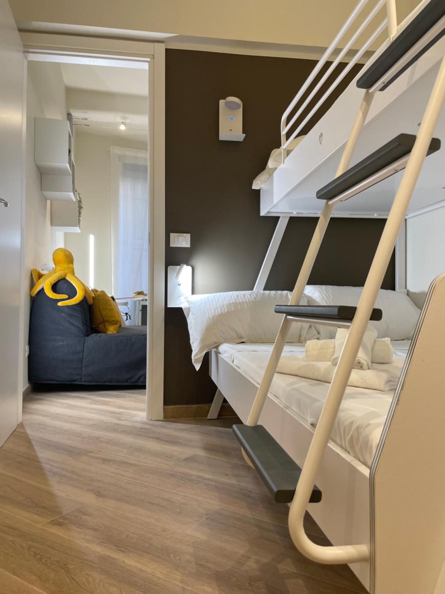 Happy Family Apartments Incantesimo Γένοβα Εξωτερικό φωτογραφία