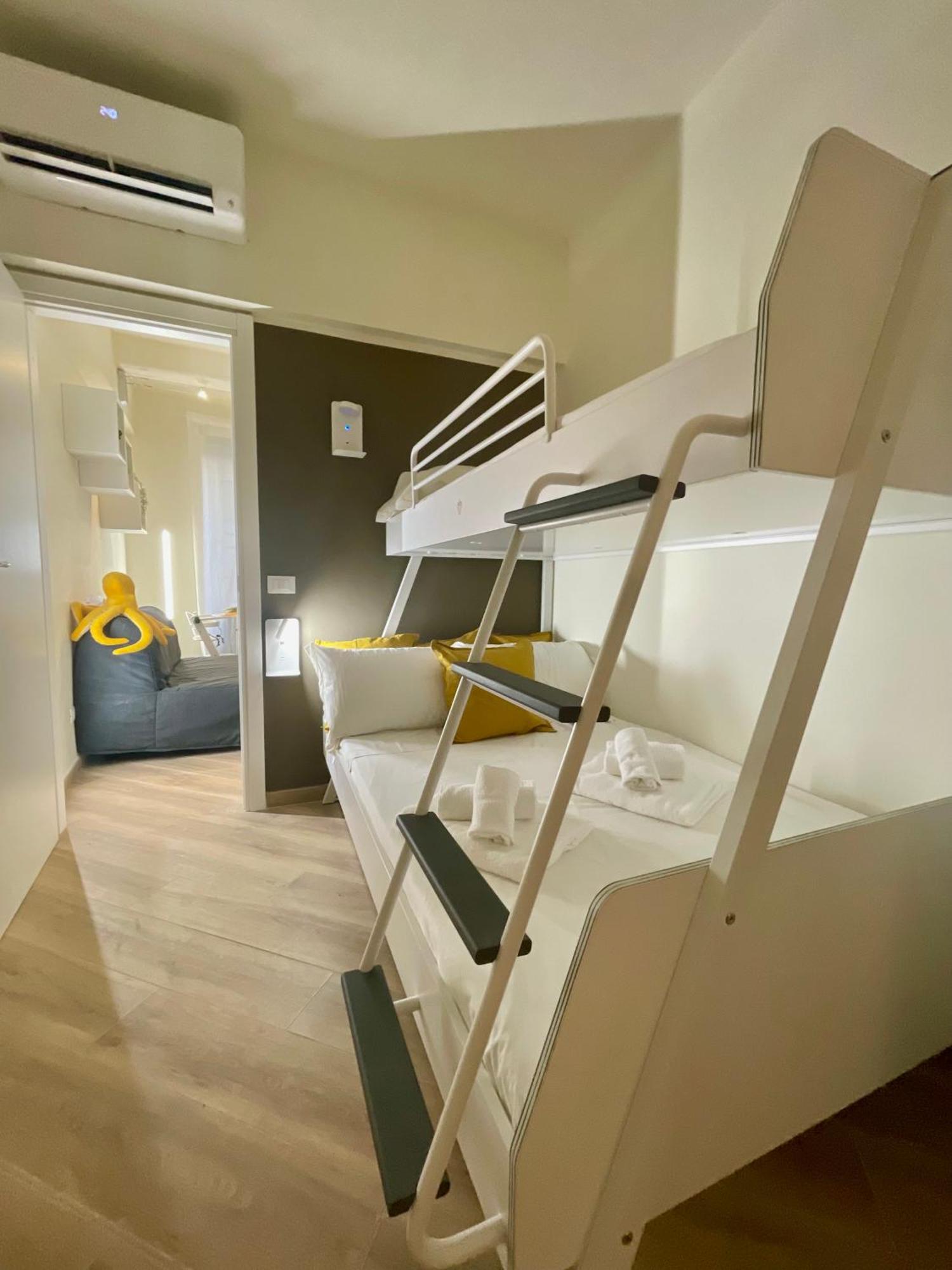 Happy Family Apartments Incantesimo Γένοβα Εξωτερικό φωτογραφία